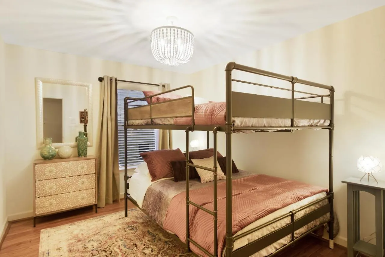 Relax In Style Near The Heart Of Music City 纳什维尔 0*,  美国